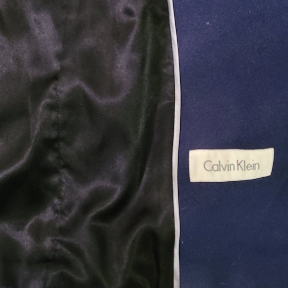 Navy blue Calvin Klein trenchcoat, hidden … - Picture 6 of 7